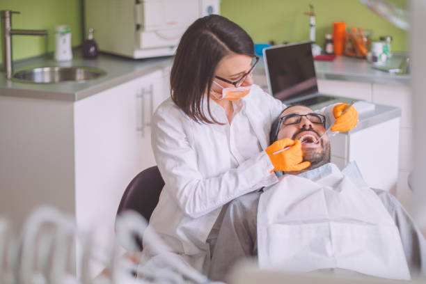 Best Emergency Tooth Extraction in Oswego, KS